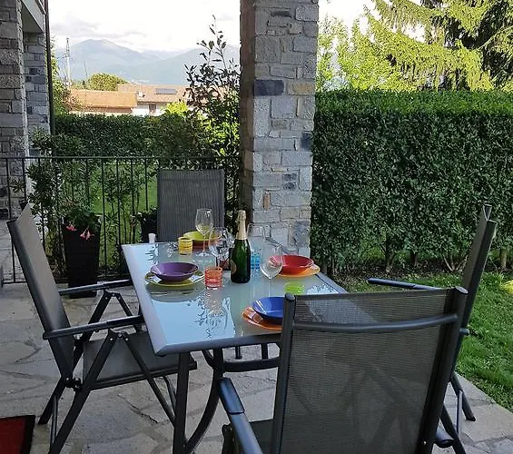 Casa Lella With Pool And Garden Lägenhet *